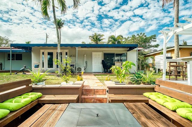 2100 SW 23rd Terrace, Fort Lauderdale, FL 33312