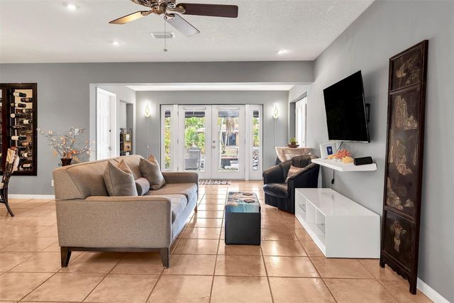 2100 SW 23rd Terrace, Fort Lauderdale, FL 33312