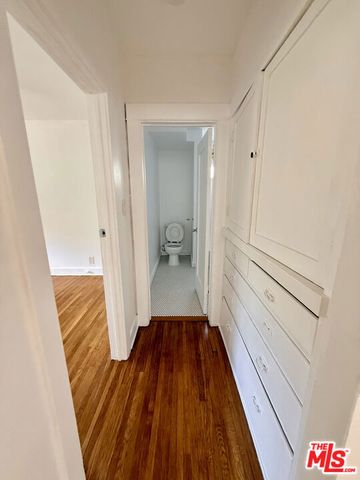 2471 W Avenue 32, Los Angeles, CA 90065