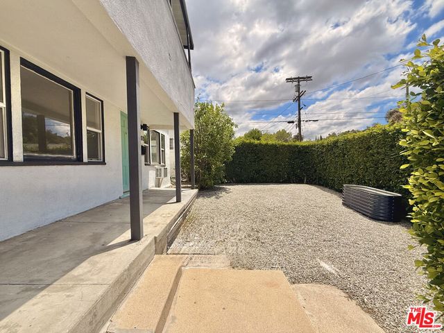 2471 W Avenue 32, Los Angeles, CA 90065