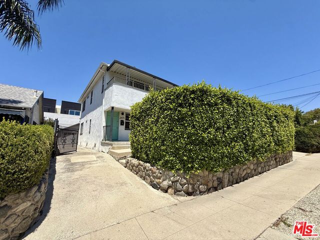 2471 W Avenue 32, Los Angeles, CA 90065