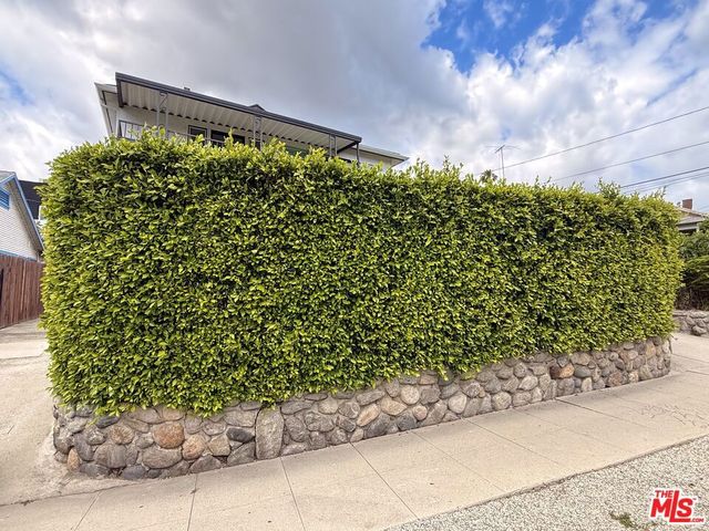 2471 W Avenue 32, Los Angeles, CA 90065
