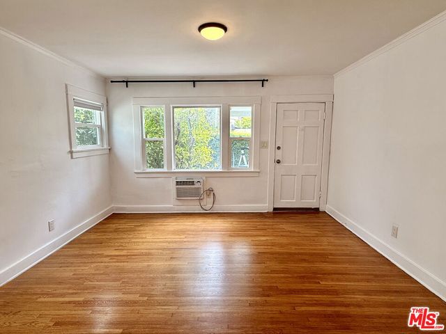 2471 W Avenue 32, Los Angeles, CA 90065
