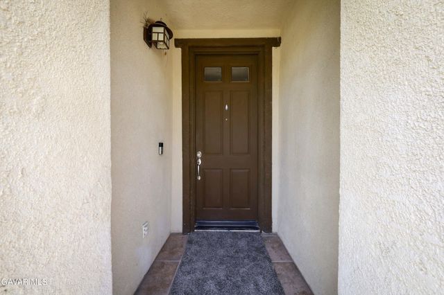 5702 Segovia Way, Bakersfield, CA 93306