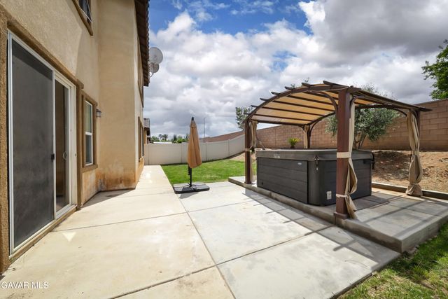 5702 Segovia Way, Bakersfield, CA 93306