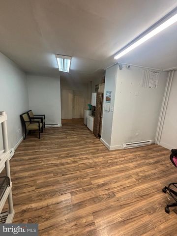 3105 N FRONT ST, Philadelphia, PA 19133