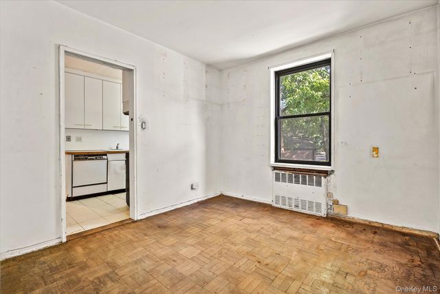 80-35 Springfield Blvd 1M, Queens Village, NY 11427