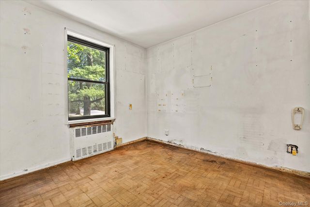 80-35 Springfield Blvd 1M, Queens Village, NY 11427
