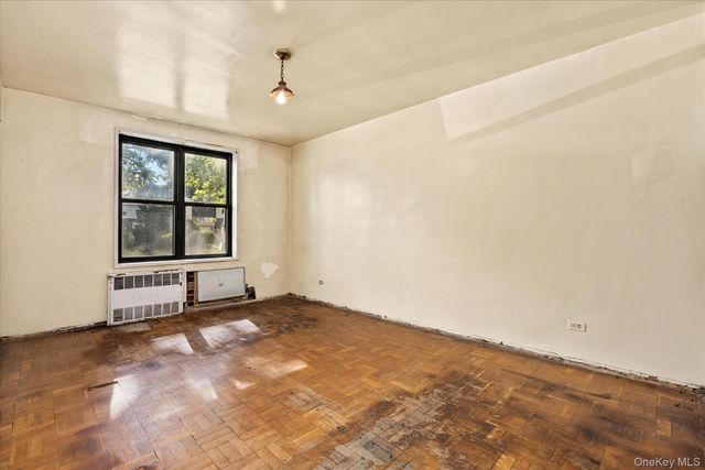 80-35 Springfield Blvd 1M, Queens Village, NY 11427