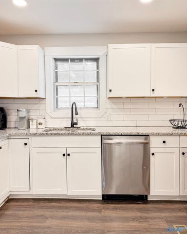 1301 Pennylane, Decatur, AL 35601