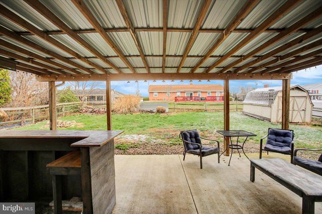 353 TOWN DR, Greencastle, PA 17225