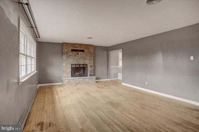 353 TOWN DR, Greencastle, PA 17225