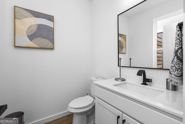 1050 Brookglynn Trace, Decatur, GA 30032