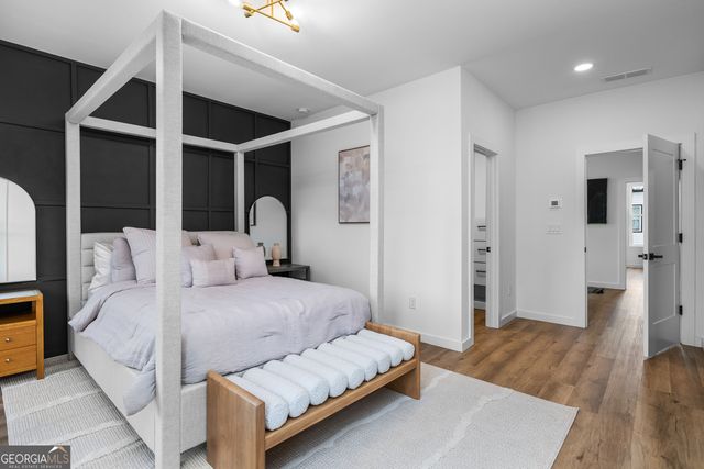 1050 Brookglynn Trace, Decatur, GA 30032