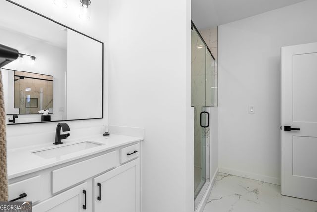 1050 Brookglynn Trace, Decatur, GA 30032