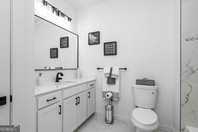 1050 Brookglynn Trace, Decatur, GA 30032