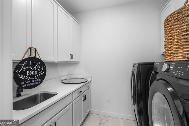 1050 Brookglynn Trace, Decatur, GA 30032