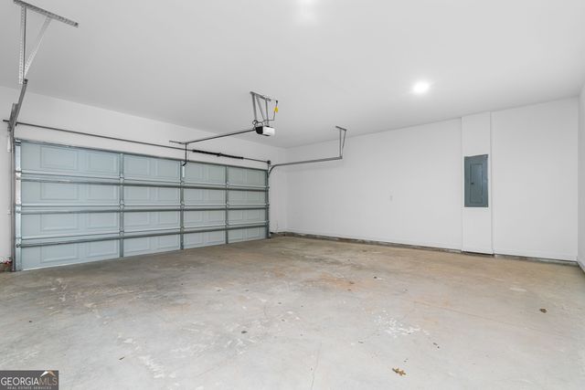 1050 Brookglynn Trace, Decatur, GA 30032