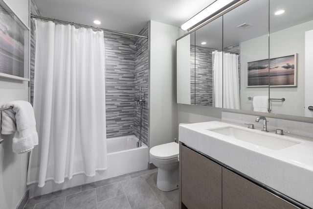 100 Lovejoy 8J, Boston, MA 02114