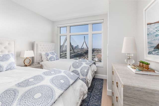 100 Lovejoy 8J, Boston, MA 02114