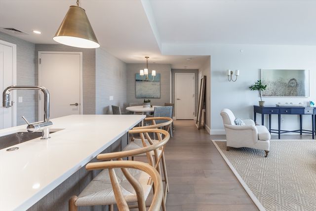 100 Lovejoy 8J, Boston, MA 02114