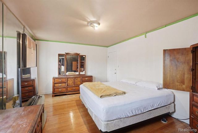 5566 W Outer Drive, Detroit, MI 48235