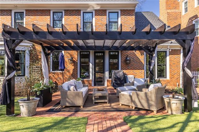 2144 Village NE Point, Brookhaven, GA 30319