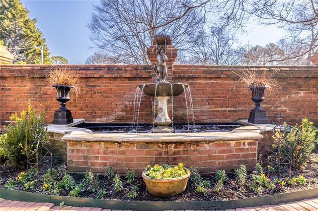 2144 Village NE Point, Brookhaven, GA 30319