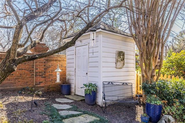 2144 Village NE Point, Brookhaven, GA 30319