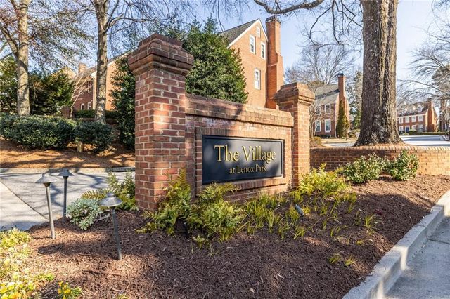 2144 Village NE Point, Brookhaven, GA 30319