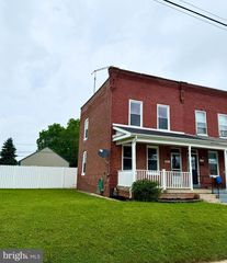 325 PINE ST, Hanover, PA 17331