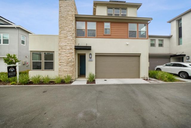 5880 Silhouette Court, Dublin, CA 94568