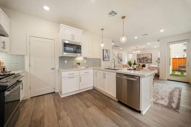 5880 Silhouette Court, Dublin, CA 94568