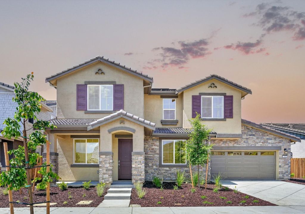 190 Golden Gate Lane, Vacaville, CA 95687