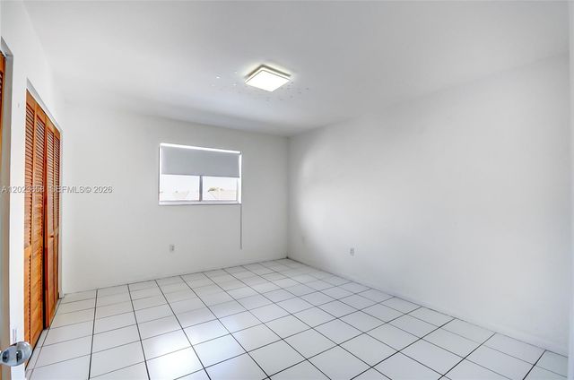 3021 W 76th St C-203, Hialeah, FL 33018