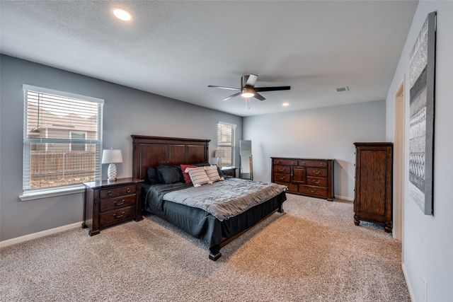 225 Ridgeland Oaks Drive, Fort Worth, TX 76120