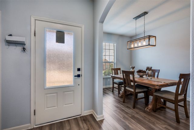 225 Ridgeland Oaks Drive, Fort Worth, TX 76120