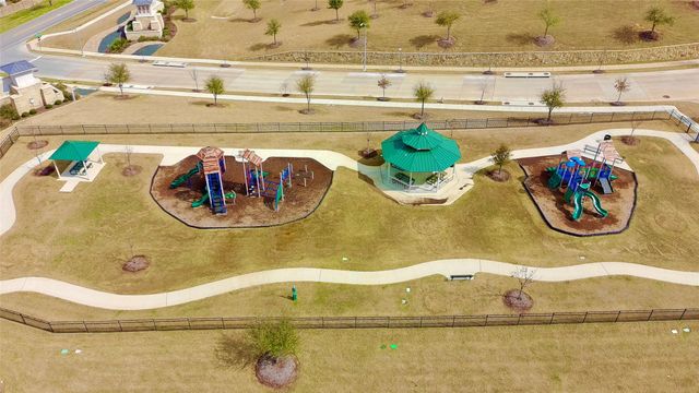 225 Ridgeland Oaks Drive, Fort Worth, TX 76120