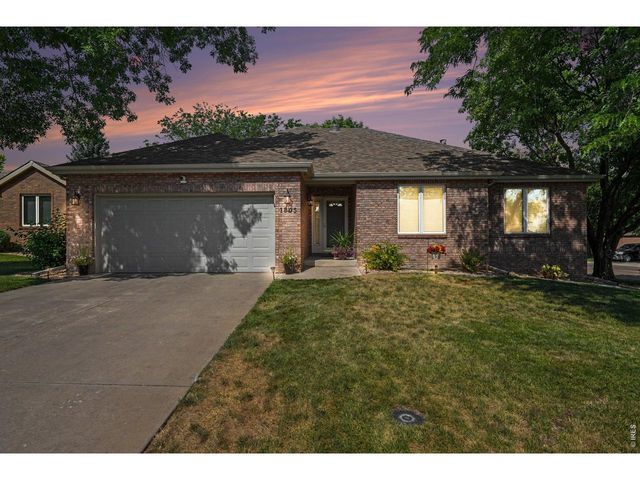 1805 44th Ave Ct, Greeley, CO 80634