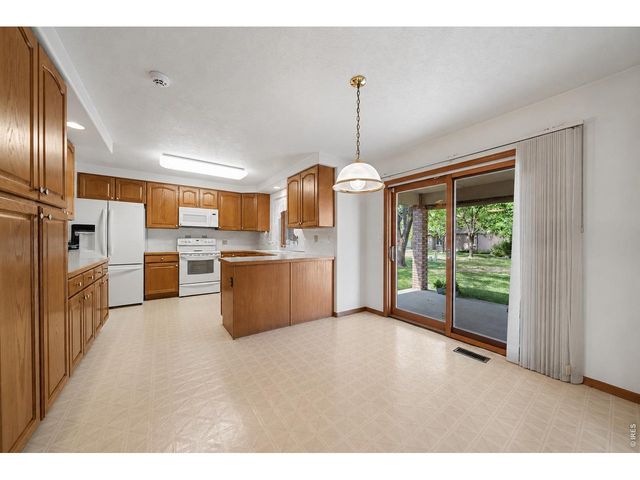 1805 44th Ave Ct, Greeley, CO 80634