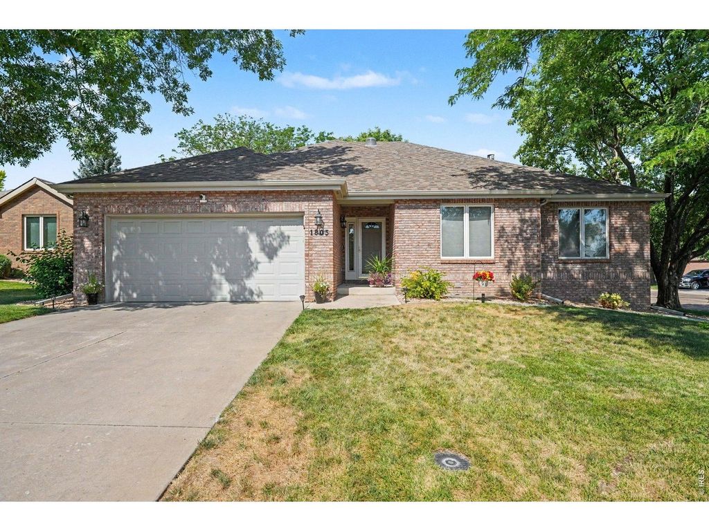 1805 44th Ave Ct, Greeley, CO 80634