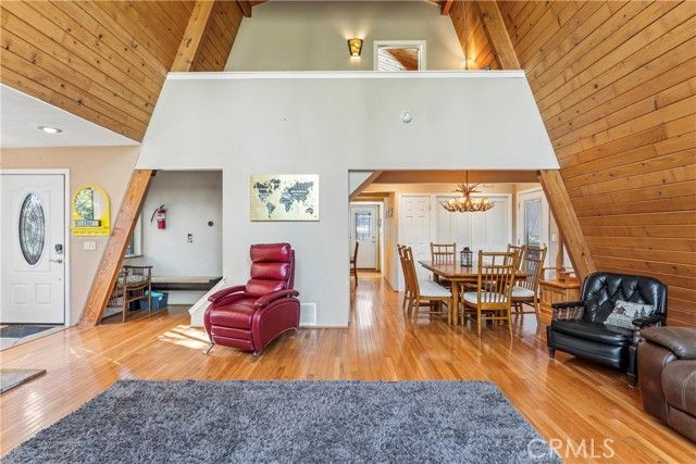 1289 Aleutian Drive, Lake Arrowhead, CA 92352