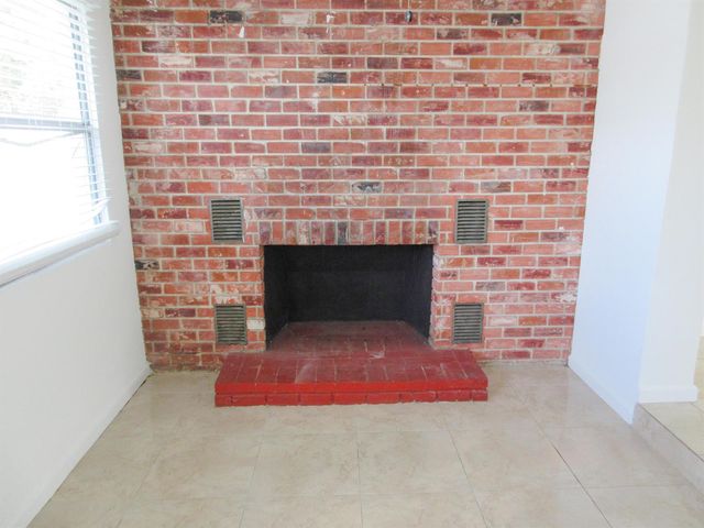 3801 NW 6TH Street, Lauderhill, FL 33311