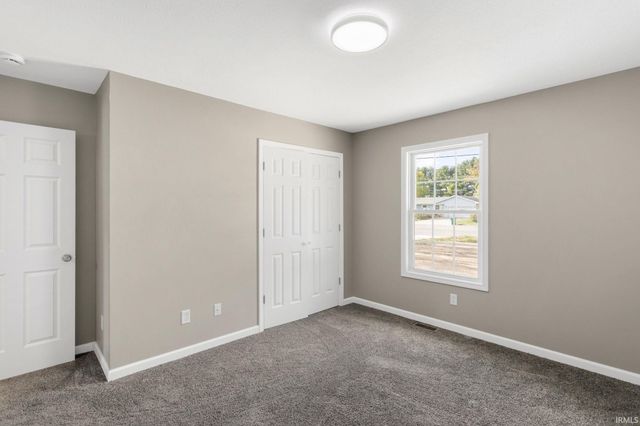 55562 Bittersweet Road, Mishawaka, IN 46545