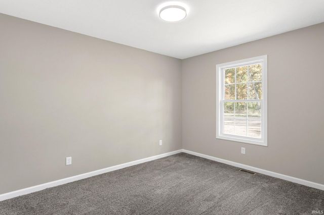 55562 Bittersweet Road, Mishawaka, IN 46545