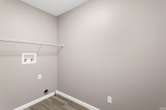 55562 Bittersweet Road, Mishawaka, IN 46545