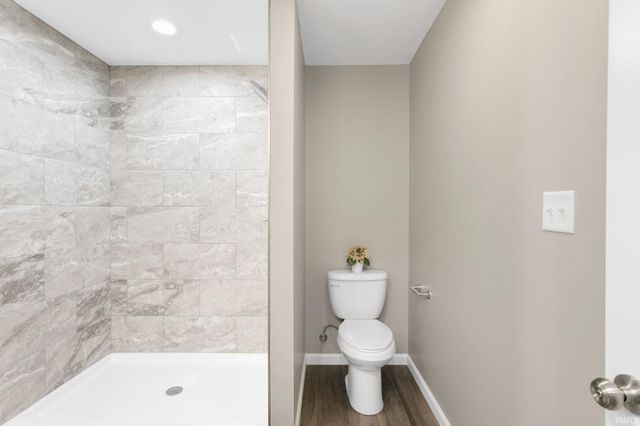 55562 Bittersweet Road, Mishawaka, IN 46545