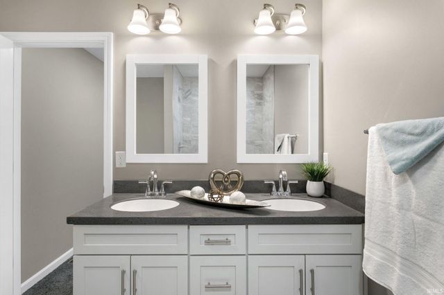 55562 Bittersweet Road, Mishawaka, IN 46545