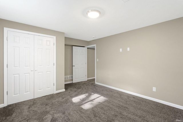 55562 Bittersweet Road, Mishawaka, IN 46545