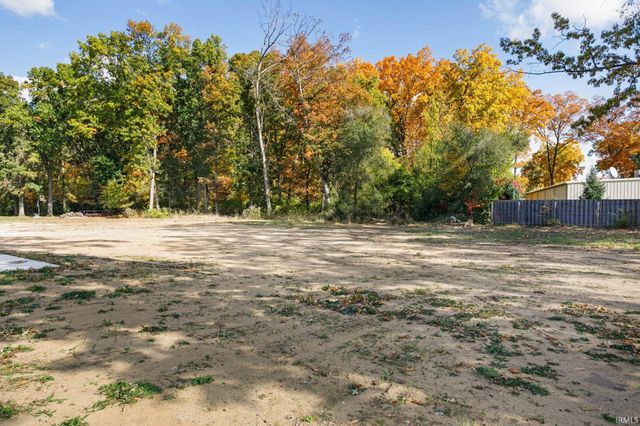 55562 Bittersweet Road, Mishawaka, IN 46545